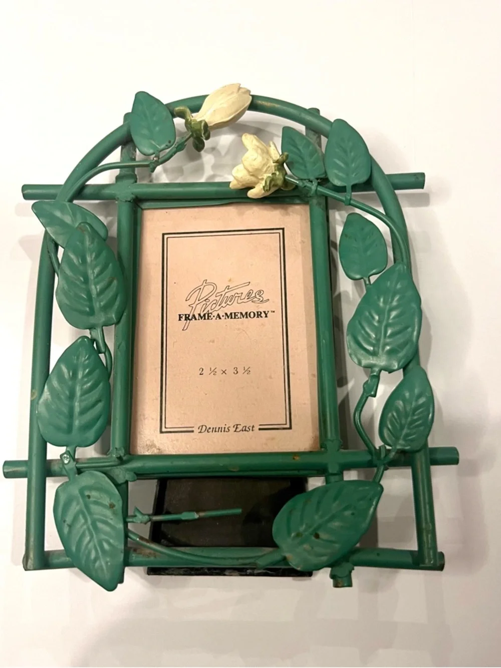 Frame-A-Memory Floral Green Photo Frame‎ by Dennis East
